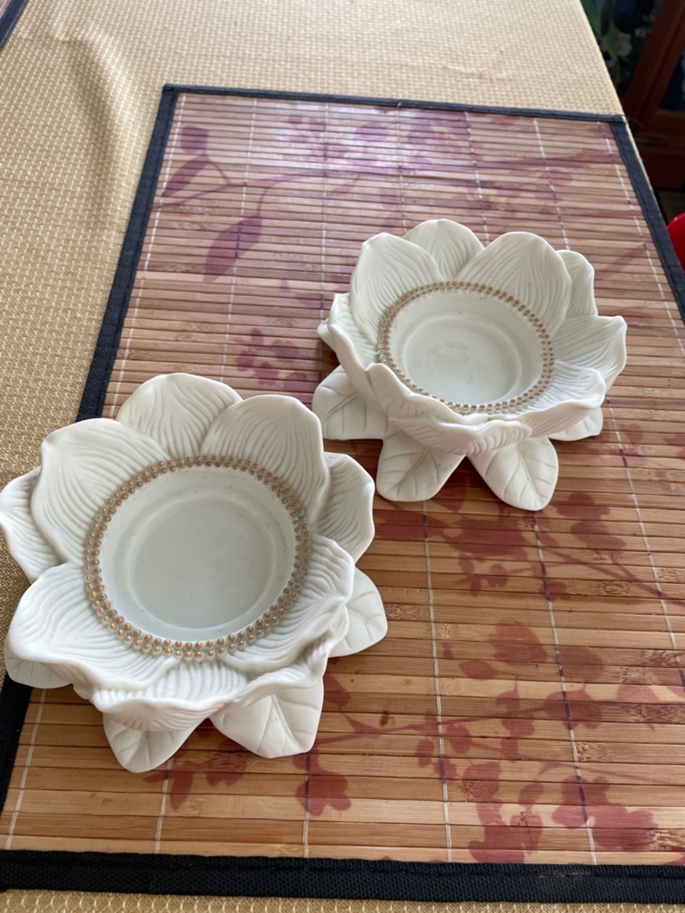 White Ceramic Lotus Flower Tealight Holders - Set of 2